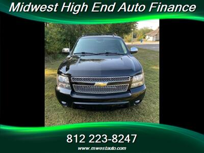 2011 Chevrolet Avalanche LTZ   - Photo 2 - Terre Haute, IN 47802