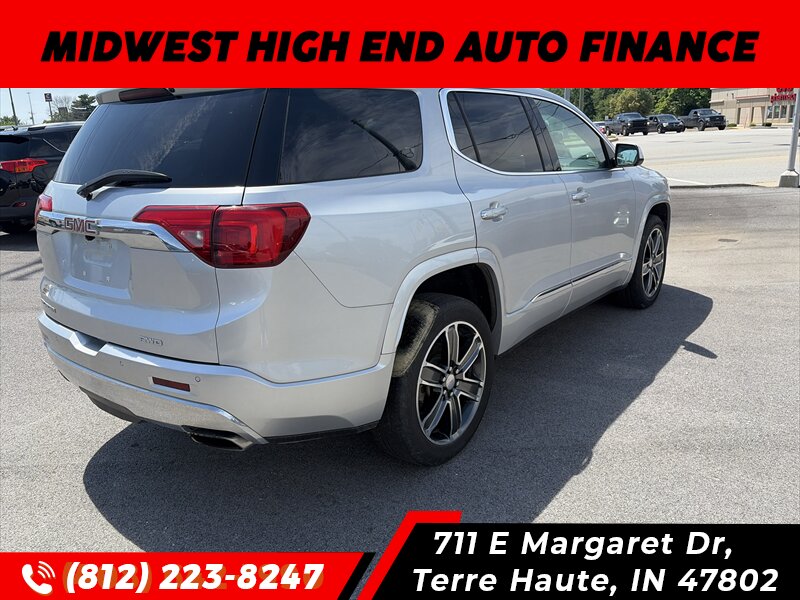2019 GMC Acadia Denali  