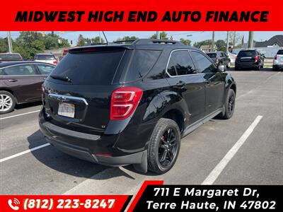 2017 Chevrolet Equinox LT   - Photo 2 - Terre Haute, IN 47802