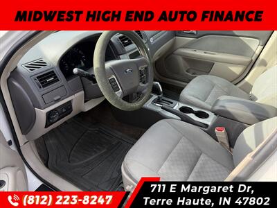 2012 Ford Fusion SE   - Photo 5 - Terre Haute, IN 47802