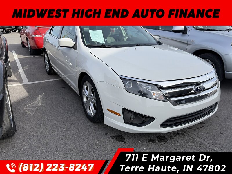 2012 Ford Fusion SE   - Photo 1 - Terre Haute, IN 47802