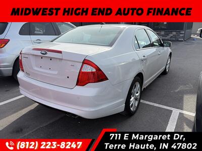 2012 Ford Fusion SE   - Photo 2 - Terre Haute, IN 47802