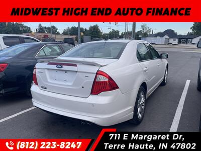 2012 Ford Fusion SE   - Photo 2 - Terre Haute, IN 47802