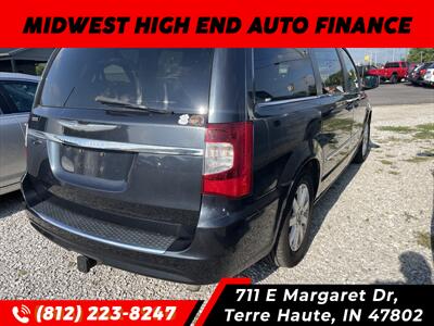 2013 Chrysler Town & Country Touring   - Photo 2 - Terre Haute, IN 47802