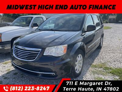 2013 Chrysler Town & Country Touring   - Photo 4 - Terre Haute, IN 47802