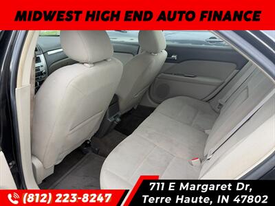 2011 Ford Fusion Hybrid - Photo 6 - Terre Haute, IN 47802