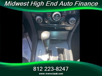 2014 Chrysler 300 S   - Photo 12 - Terre Haute, IN 47802