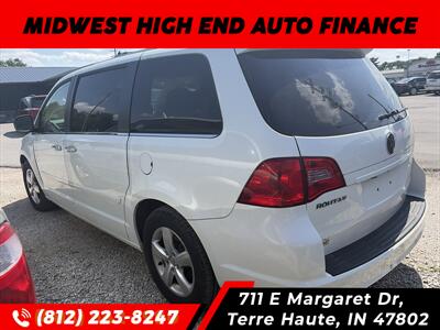 2010 Volkswagen Routan SEL Premium - Photo 3 - Terre Haute, IN 47802