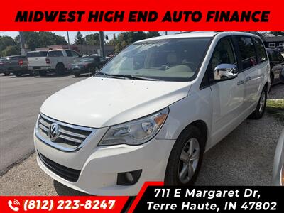 2010 Volkswagen Routan SEL Premium - Photo 2 - Terre Haute, IN 47802