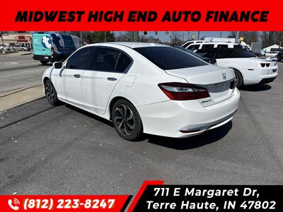 2017 Honda Accord EX   - Photo 4 - Terre Haute, IN 47802