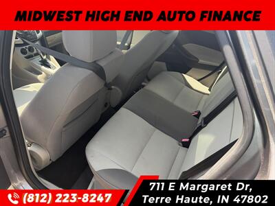2013 Ford Focus SE - Photo 6 - Terre Haute, IN 47802