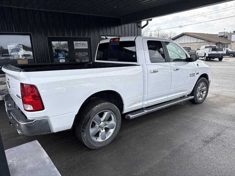 2017 RAM 1500 SLT  