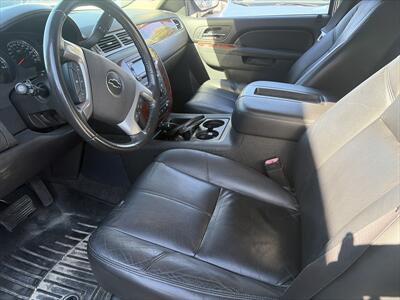 2013 Chevrolet Tahoe LT   - Photo 11 - Terre Haute, IN 47802