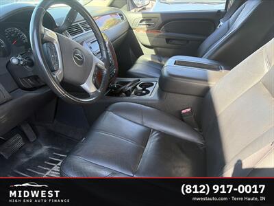 2013 Chevrolet Tahoe LT   - Photo 11 - Terre Haute, IN 47802