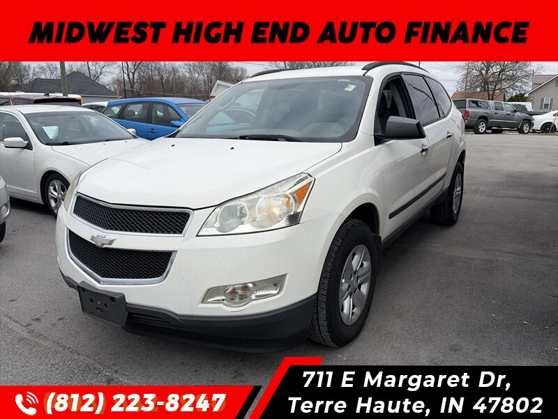 2011 Chevrolet Traverse LS   - Photo 1 - Terre Haute, IN 47802