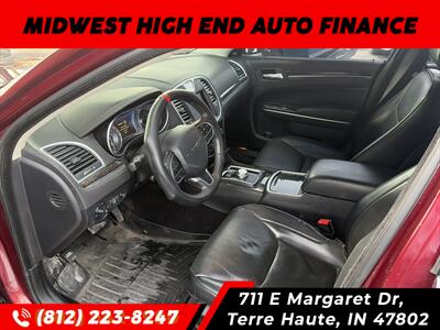 2017 Chrysler 300C   - Photo 5 - Terre Haute, IN 47802