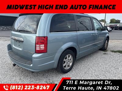 2010 Chrysler Town & Country Touring - Photo 2 - Terre Haute, IN 47802