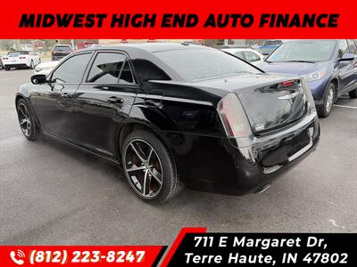2014 Chrysler 300 S   - Photo 2 - Terre Haute, IN 47802