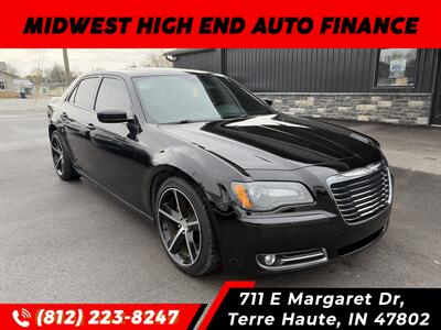 2014 Chrysler 300 S   - Photo 4 - Terre Haute, IN 47802