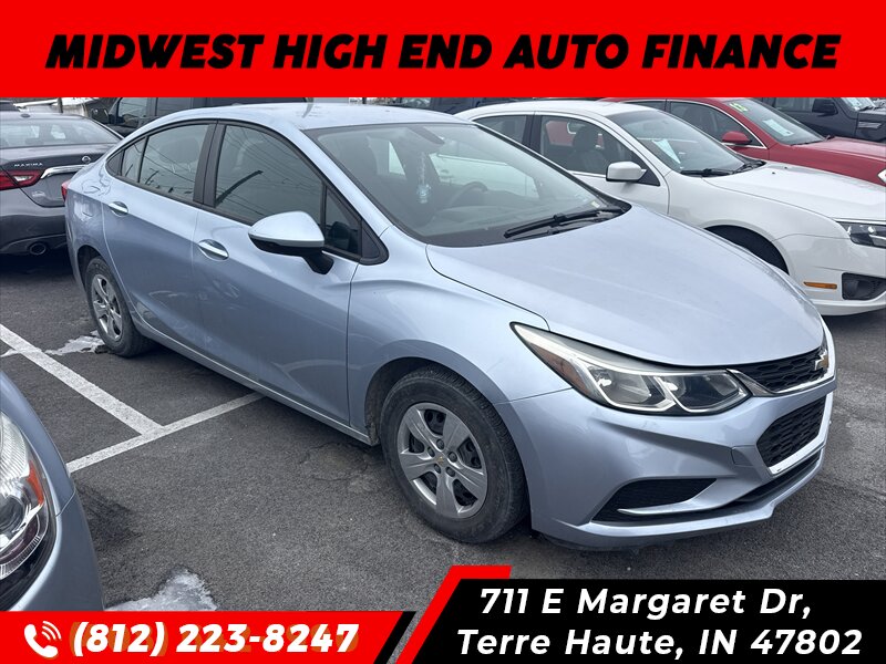 2018 Chevrolet Cruze LS Auto   - Photo 1 - Terre Haute, IN 47802