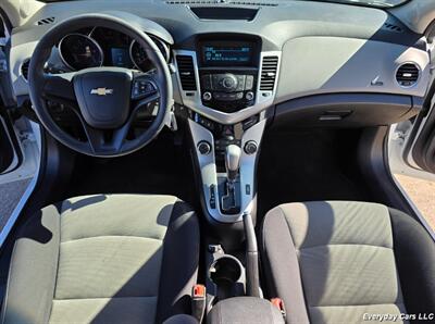 2012 Chevrolet Cruze LS   - Photo 9 - Florence, AZ 85132