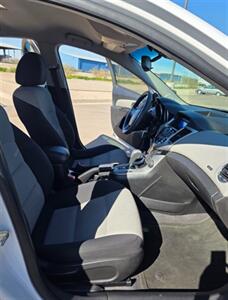 2012 Chevrolet Cruze LS   - Photo 12 - Florence, AZ 85132
