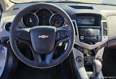 2012 Chevrolet Cruze LS   - Photo 10 - Florence, AZ 85132