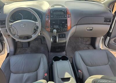 2006 Toyota Sienna XLE 7 Passenger   - Photo 11 - Florence, AZ 85132