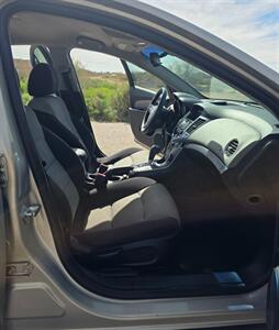 2012 Chevrolet Cruze LS - Photo 11 - Florence, AZ 85132