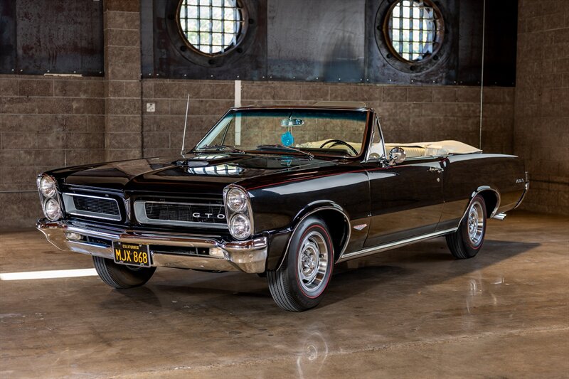 1965 Pontiac GTO  