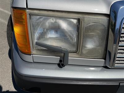1988 Mercedes-Benz 300 CE   - Photo 35 - Spring Valley, CA 91978