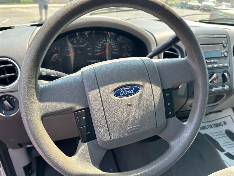 2007 Ford F-150 XLT photo 17