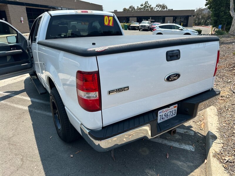 2007 Ford F-150 XLT photo 9