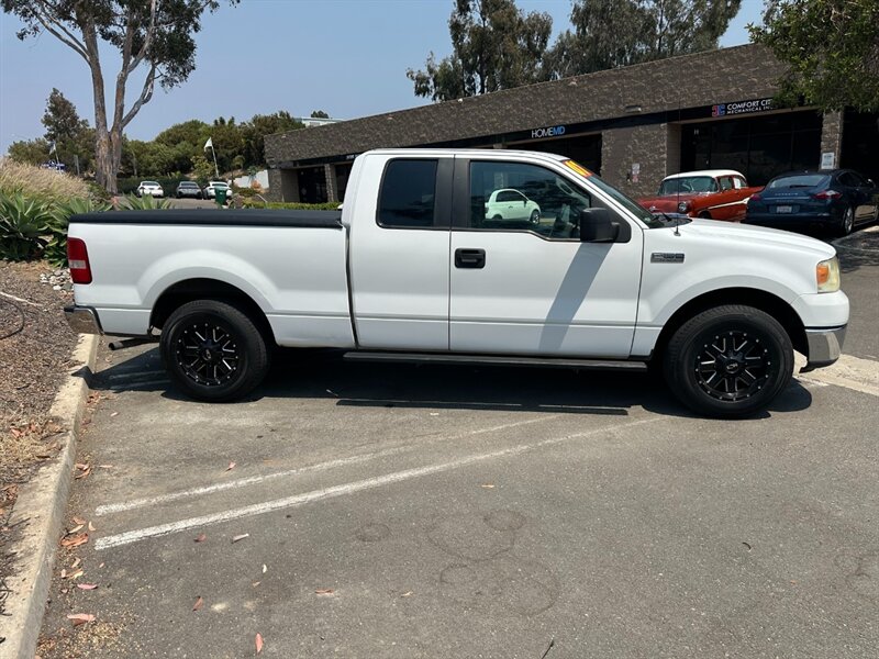 2007 Ford F-150 XLT photo 7