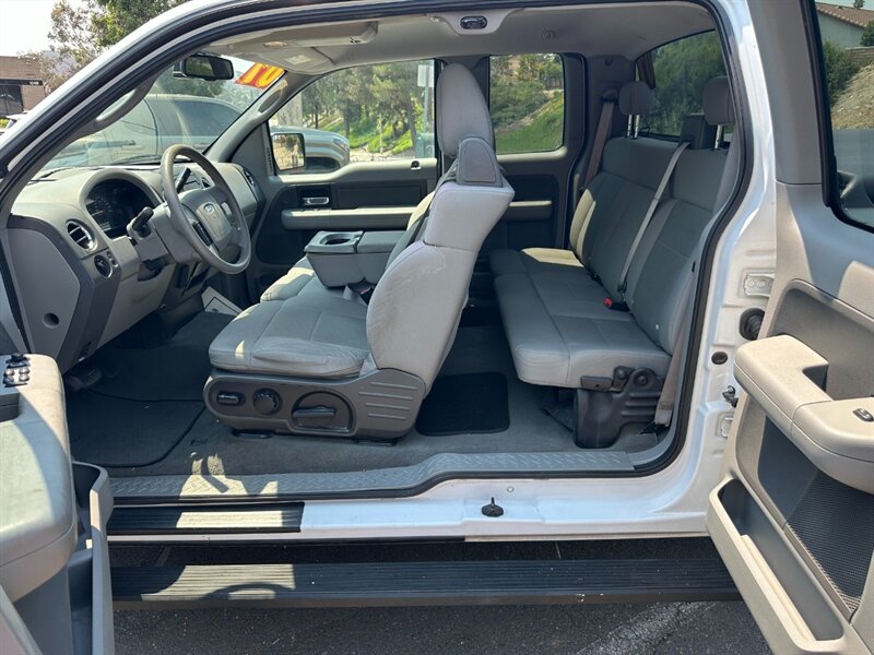 2007 Ford F-150 XLT photo 13