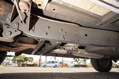 1990 Jeep Grand Wagoneer   - Photo 51 - Spring Valley, CA 91978