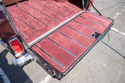 1990 Jeep Grand Wagoneer   - Photo 100 - Spring Valley, CA 91978