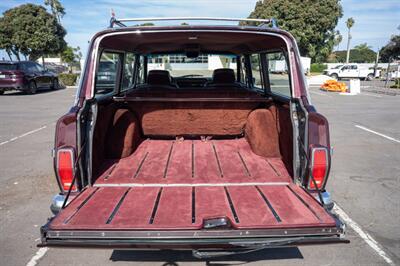 1990 Jeep Grand Wagoneer   - Photo 99 - Spring Valley, CA 91978