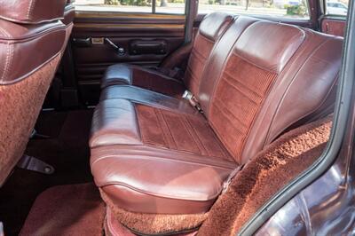 1990 Jeep Grand Wagoneer   - Photo 78 - Spring Valley, CA 91978