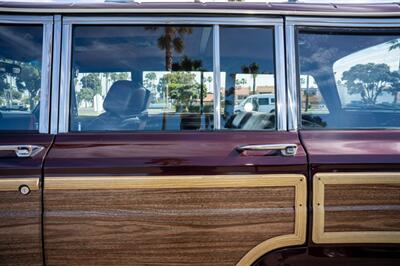 1990 Jeep Grand Wagoneer   - Photo 32 - Spring Valley, CA 91978