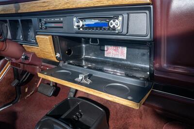 1990 Jeep Grand Wagoneer   - Photo 62 - Spring Valley, CA 91978