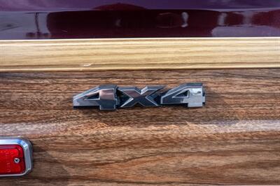 1990 Jeep Grand Wagoneer   - Photo 23 - Spring Valley, CA 91978
