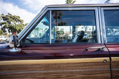 1990 Jeep Grand Wagoneer   - Photo 31 - Spring Valley, CA 91978
