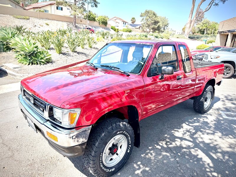 1992 Toyota Tacoma Deluxe 2dr Deluxe   - Photo 1 - Spring Valley, CA 91978