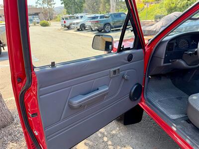 1992 Toyota Tacoma Deluxe 2dr Deluxe - Photo 20 - Spring Valley, CA 91978