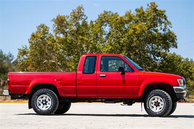 1992 Toyota Pickup Deluxe   - Photo 5 - Spring Valley, CA 91978