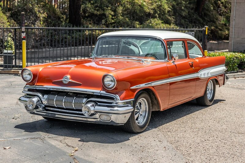 1957 Pontiac Chieftain  