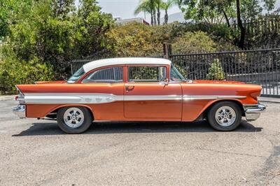 1957 Pontiac Chieftain   - Photo 8 - Spring Valley, CA 91978