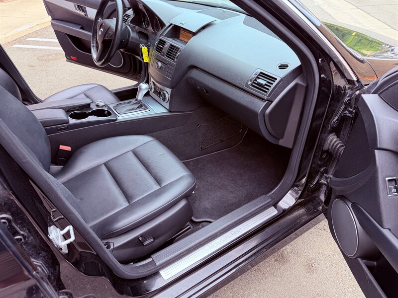 2010 Mercedes-Benz C 300 Luxury - Photo 24 - Spring Valley, CA 91978