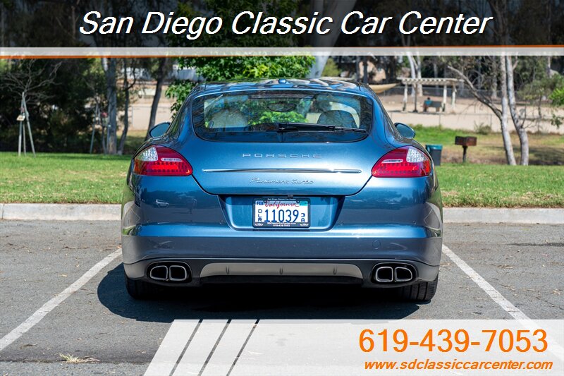 2010 Porsche Panamera Turbo photo 59
